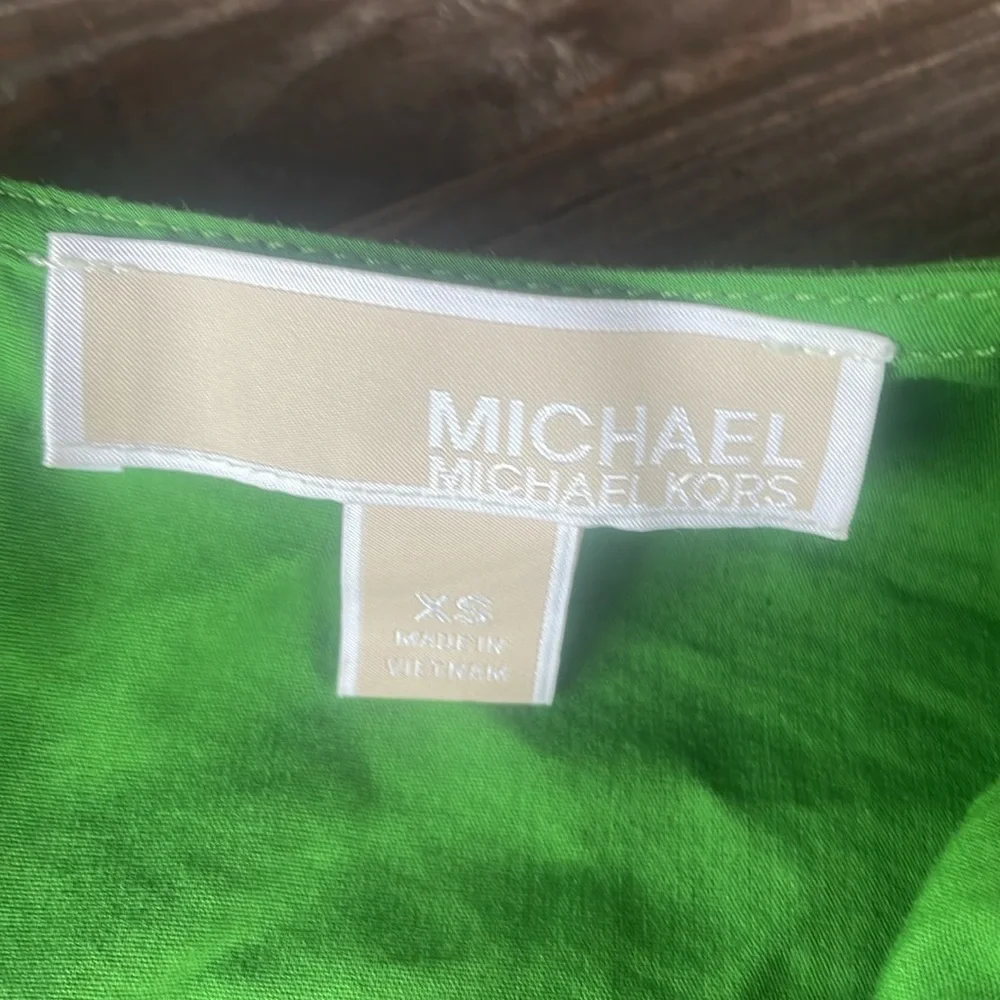 Michael Kors green cotton bell sleeved blouse EUC Size XS - Picture 6 of 10
